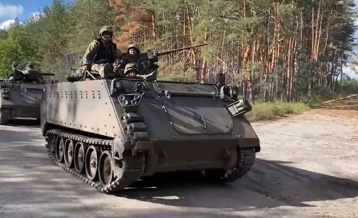 M113